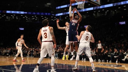 顶替格里芬进入首发？阿德：为了赢球我做什么都行